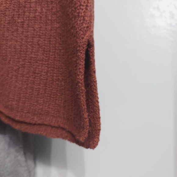 NWT Light Weight Sweater Tank XS - Picture 4 of 4